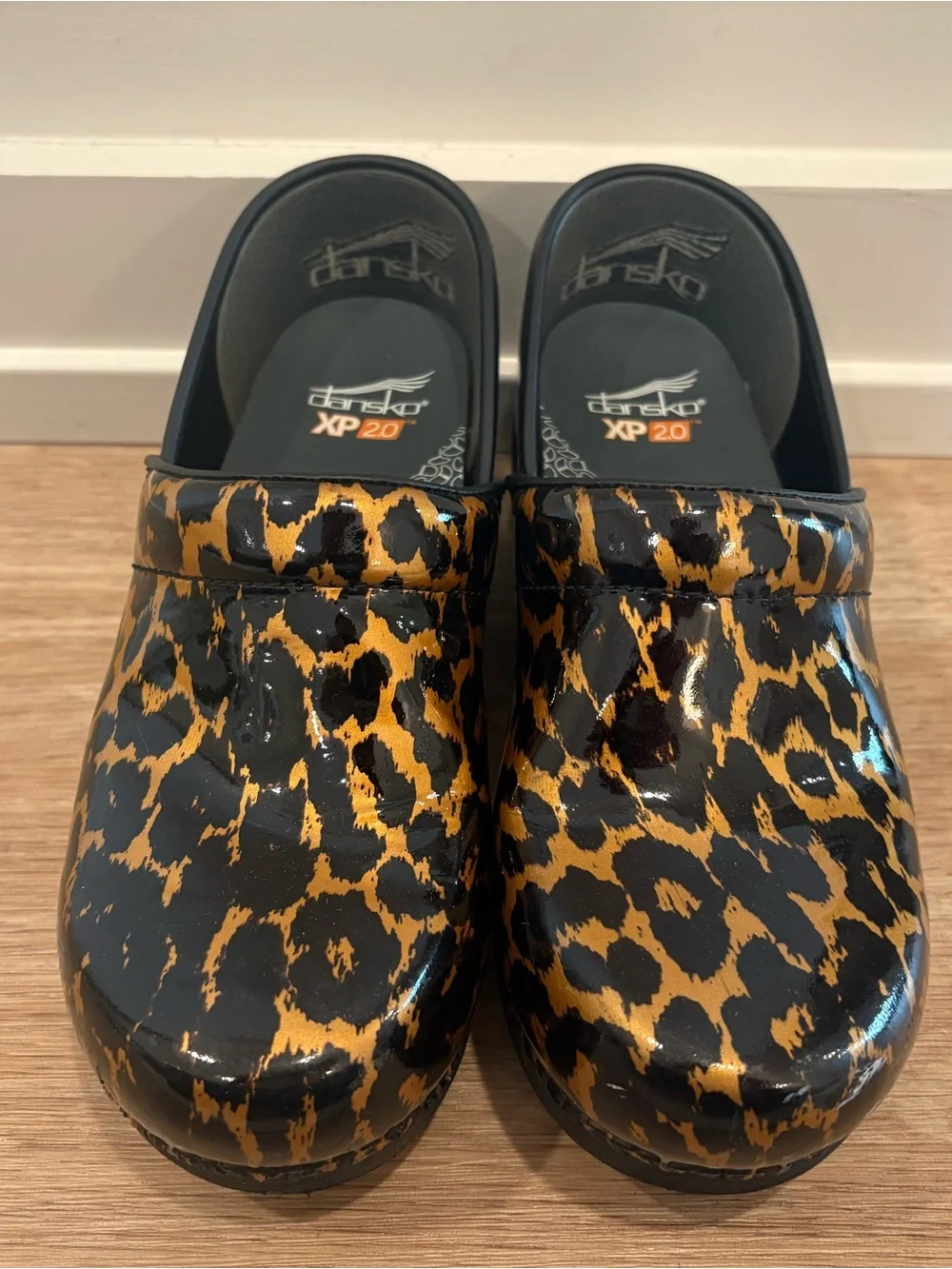 Dansko XP 2.0 Leopard Animal Print Professional Clogs EU 39 = US 8.5/9 Women’s - Picture 7 of 16